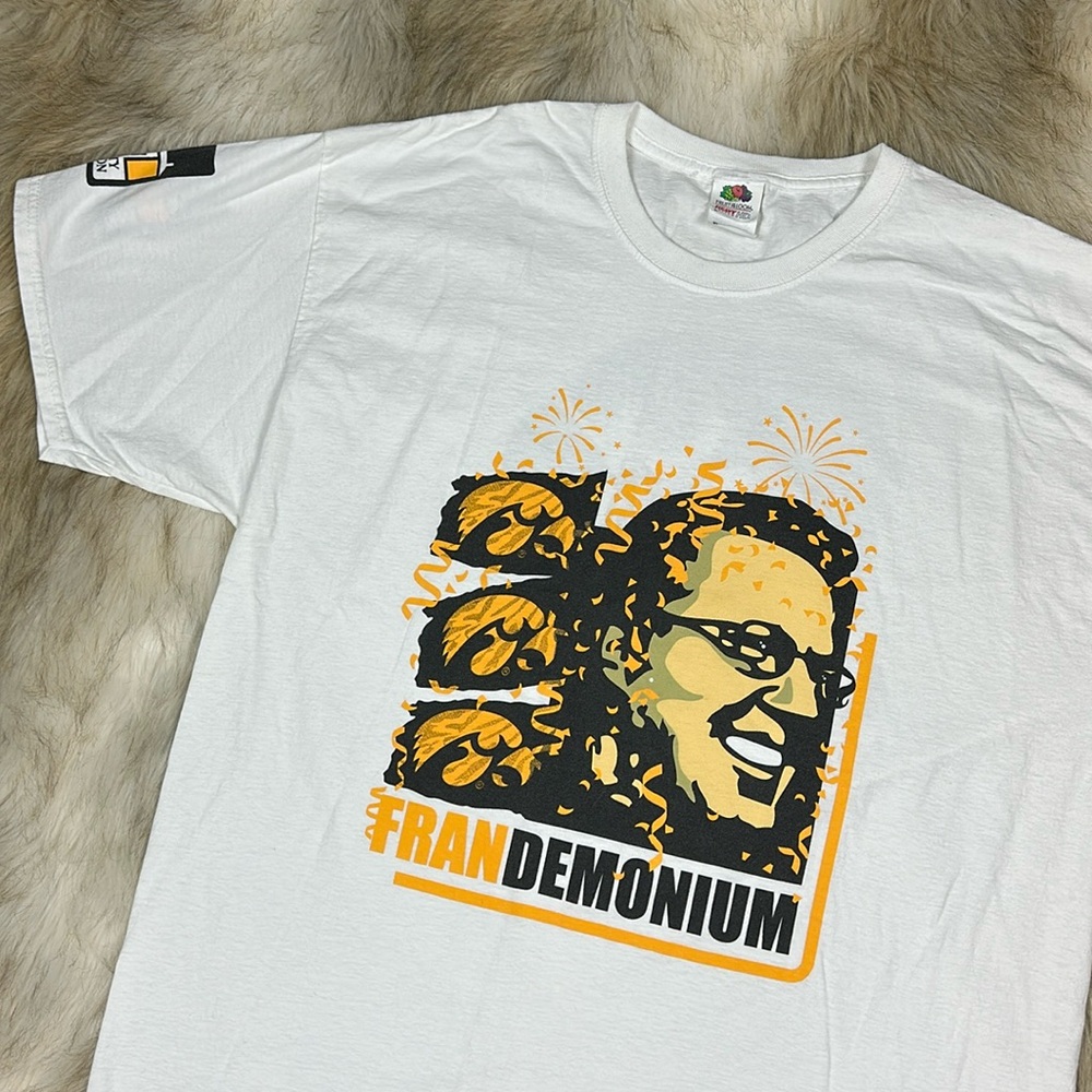 Iowa Hawkeyes “Frandemonium” Graphic T-Shirt XL White Short Sleeve NCAA Fan Tee